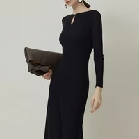 Produit neuf, robe élégante en tricot pour femme, col rond, manches longues, coupe ajustée, longueur au sol, couleur unie, style décontracté