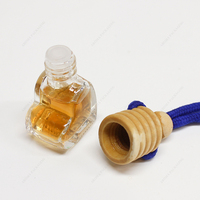 Vente chaude suspendu verre voiture diffuseur bouteille désodorisant parfum verre parfum arôme voiture diffuseur bouteille