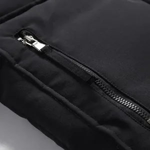 Veste d'hiver imperméable en polyester à capuche avec logo personnalisé brodé de haute qualité pour hommes, service OEM - Product Image 6