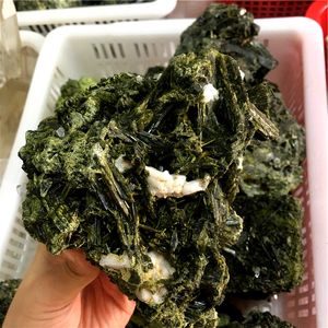 天然グリーントルマリン結晶クラスター生ラフクリスタルトルマリン標本 - Product Image 5