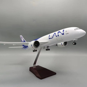 Modèles d'avions Boeing 787 AIR à l'échelle <span class=keywords><strong>1</strong></span>:130 (43 cm) avec roues et lumières LED, design personnalisé de luxe, en vente - Product Image 3