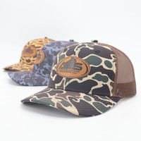 Gorras Trucker Unisex de Fábrica OEM, Modelo Richardson 112 de 6 Paneles para Hombre, con Parche de Cuero, Bordado de Logotipo Personalizado, Malla Trasera de Camuflaje