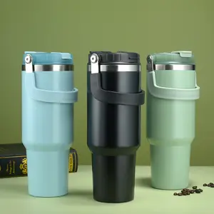 Tritan di grande capacità BPA coperchio 18/8 bottiglia d'acqua all'ingrosso in acciaio inossidabile alla rinfusa 30oz 20oz 40oz tumbler con manico in paglia