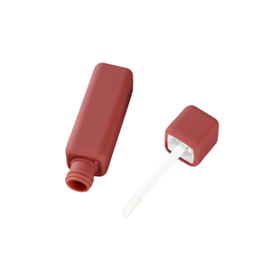 หลอดลิปสติกเติมได้5มล. บรรจุภัณฑ์เปล่าทำจากพลาสติกเป็นมิตรต่อสิ่งแวดล้อม - Product Image 4