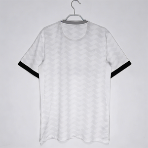 Kostenloses Muster Beliebter Stil Brasilien Nationalmannschaft Corinthians Fußballtrikot mit Namen und Nummer - Product Image 6