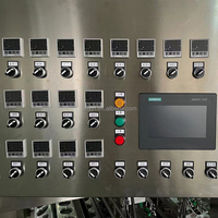 Machine d'emballage pneumatique automatique pour sceller les plateaux de collations en plastique Restaurant Film d'aluminium PP PE thermoscellant