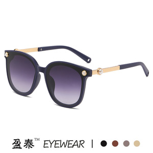 Lunettes de soleil Yingtai pour femmes, décor en perles noires, protection UV400, monture légère en plastique et métal, pare-soleil de classe 2 - Product Image 5