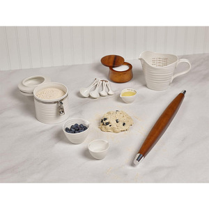 Wooden Salt Shaker With Lid Solid Seasonings Storage <b>Jar</b> Kitchen <b>Spice</b> Container Round Design For Home Use - Product Image 4