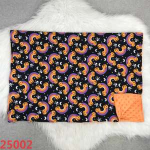 ชุดเครื่องนอนสำหรับเด็กทารกลายฮาโลวีนงานตามสั่งผ้าห่มผ้านุ่มใช้ได้หลายรูปแบบผ้าห่มผ้าไหมลายหัวกะโหลกนมวัวสำหรับวันฮาโลวีน - Product Image 4