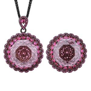 Parure de bijoux tendance en cuivre écologique, hypoallergénique, inaltérable et résistante à l'eau, avec collier et bague tournesol en zircon rose 18MM pour femme - Product Image 1