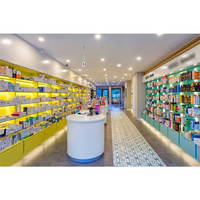 Étagère d'exposition de meubles de magasin médical de détail MDF, conception d'étagère d'affichage de pharmacie en bois personnalisée pour la pharmacie
