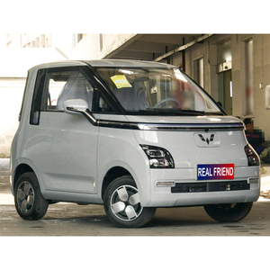 Stokta 280km aralığı kullanılan Wuling Hongguang hava EV 2021 sol direksiyon 4-Door 5-Seat ucuz elektrikli araba - Product Image 4