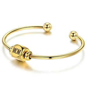 Pulsera de Acero Inoxidable con Letra 'Mamá', Cable de Oro de 18K, Corazón de Titanio, Regalo para Mujer - Product Image 1
