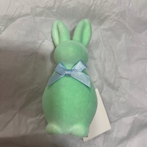 Kewei Lapin de Pâques en résine floquée, ornements d'animaux faits à la main, thème cinéma et télévision - Product Image 4