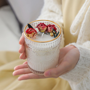 Handmade <b>Dried</b> Flower Scented Candle Gift Box for Home, Long-Lasting Bedroom Fragrance, High-End Atmosphere Gift, Souvenir - Product Image 3