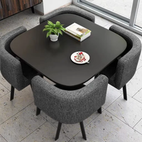 Modernes Ausziehbares Klappbares 4-Sitzer Esszimmer-Set Schwarzer Karton Spiegel Metall MDF-Platte Metallgestell Restaurant Heim Möbel Apartment