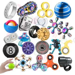 Spinner Táctico Estilo Militar EDC, de Metal, Tamaño de Bolsillo, Alivia el Estrés, con Logotipo Personalizado, Unisex, con Ranuras para los Dedos, Juguete Novedoso - Product Image 1