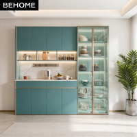 Buffet moderne personnalisé avec éclairage LED et vitrine en verre pour villa, hôtel, appartement, salon