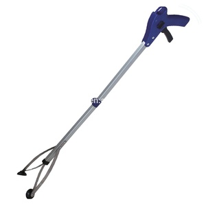 Dụng cụ nhặt rác 32 inch, cán nhôm, có kẹp túi - Product Image 1