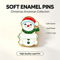 Broche de Noël en émail souple, motif de personnage de dessin animé mignon, épingle en métal plaqué or UV, souvenir de vacances personnalisé pour vêtements