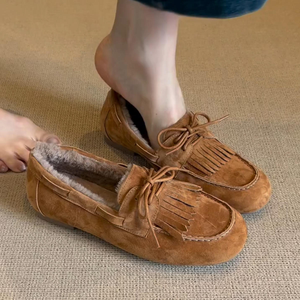 รองเท้าโลฟเฟอร์ผู้หญิงแบบสวม หนังกลับแต่งพู่ผูกโบว์ บุขนสัตว์ อุ่นสบาย ไม่ลื่น ใส่ได้ทั้งในบ้านและนอกบ้าน สไตล์ลำลอง ขายส่ง - Product Image 3