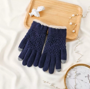 Venta caliente de moda invierno felpa chica guantes Jacquard tejido dedo completo pantalla táctil guantes para mujeres - Product Image 5