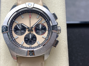 Stylish Men is Quartz Business Watch Cronógrafo multifunción de cristal con luz azul con subesferas triples - Product Image 4