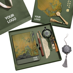 Set Regalo di Quaderni in Stile Cinese con Penna e Segnalibro, Confezione Regalo di Cancelleria Orientale Tradizionale per Clienti Aziendali - Product Image 1