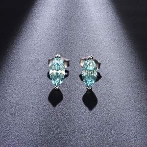 Orecchini Ruizuan in Argento Sterling per Donna, Gioielli Raffinati con Moissanite Verde Taglio Marquise, Stile Vintage alla Moda - Product Image 4