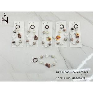 Ciondolo per telefono Kapibala Heart da 13 cm con perline e ciondolo a forma di orsetto per decorazioni mobili - Product Image 3