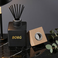 Bouteille diffuseur de parfum en verre vide carrée de 50 ml, 100 ml, 200 ml, 500 ml avec bouchon en bois noir pour la maison