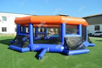 Juego de Fútbol Inflable con Balón Gigante Temático Deportivo para Niños y Adultos, Campo de Fútbol Circular Inflable con Red Superior