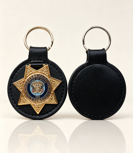Porta Llaves de Cuero con Insignia del Departamento de Corrección de Utah Personalizado, Chapado en Oro/Níquel - Product Image 1