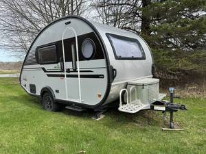 2021 Nucamp Dubai Origin Luxury Travel Trailer Premium Autocaravanas usadas para una experiencia de camping Premium - Product Image 2