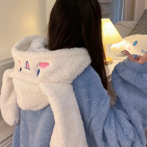 Cinnamoroll abito in pile di corallo 2025 nuovo <span class=keywords><strong>accappatoio</strong></span> in peluche inverno, graziosi indumenti da notte in flanella <span class=keywords><strong>con</strong></span> <span class=keywords><strong>cappuccio</strong></span> - Product Image 4