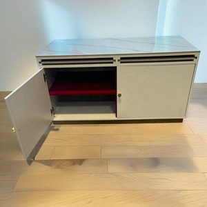 Moderno Mueble Blanco con Base de Metal Dorado, Marco de Madera y Cubierta de Piedra Sinterizada, Elegante KIKA K70 #   Mesa de Centro con Almacenamiento, Muebles para el Hogar - Product Image 5