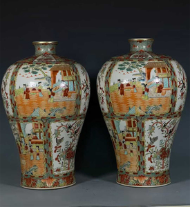 Jarrón <span class=keywords><strong>de</strong></span> <span class=keywords><strong>Porcelana</strong></span> <span class=keywords><strong>de</strong></span> Alta Calidad <span class=keywords><strong>de</strong></span> Jingdezhen, Estilo <span class=keywords><strong>Canton</strong></span>és Antiguo, con Medallón <span class=keywords><strong>de</strong></span> Rosas, Escena Figurativa Imperial y Motivo Floral - Product Image 1