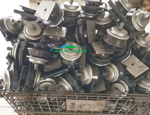 Phụ tùng xe hơi cao su động cơ gắn 1161065j00/1161065j01/1161065j02/11610-65j00/11610-65j01/11610-65j02 cho Suzuki Grand Vitara - Product Image 2