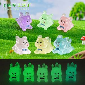 Miniaturas de Musgo Weij para Micropaisajes, Adornos Decorativos con un Lindo Perrito Blanco Corriendo, Accesorios para Coche, Escritorio y Decoración - Product Image 5