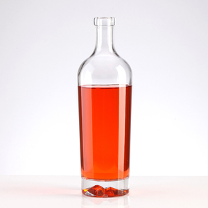 Botella de Whisky de Vidrio Transparente Personalizable |   Botella de Licor <span class=keywords><strong>Premium</strong></span> para Vodka, Ron, Ginebra |   Diseño Clásico con Base Estable - Product Image 1