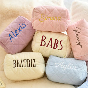 Borsa <span class=keywords><strong>per</strong></span> il trucco in velluto a coste con cerniera trapuntata cosmetica con nome di ricamo personalizzato <span class=keywords><strong>per</strong></span> il viaggio - Product Image 2