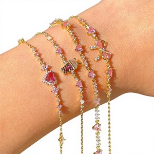Braccialetto Trendy da Donna con Cuore in <span class=keywords><strong>Ferro</strong></span> e Zirconi, <span class=keywords><strong>Charm</strong></span> a Farfalla, Regalo di San Valentino, Gioiello Popolare - Product Image 1