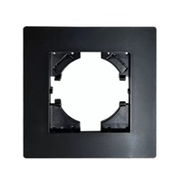 Prise murale multi-unités avec panneau en laiton, style traditionnel, interrupteur bidirectionnel, 1 à 5 prises CA, 0 à 2 ports USB-A, 0 à 2 ports USB-C