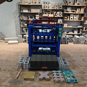 Machine à fabriquer des briques robuste Lusaka 4-<span class=keywords><strong>35</strong></span>, très vendue, efficace et stable pour la production <span class=keywords><strong>de</strong></span> blocs <span class=keywords><strong>de</strong></span> <span class=keywords><strong>ciment</strong></span> - Product Image 6