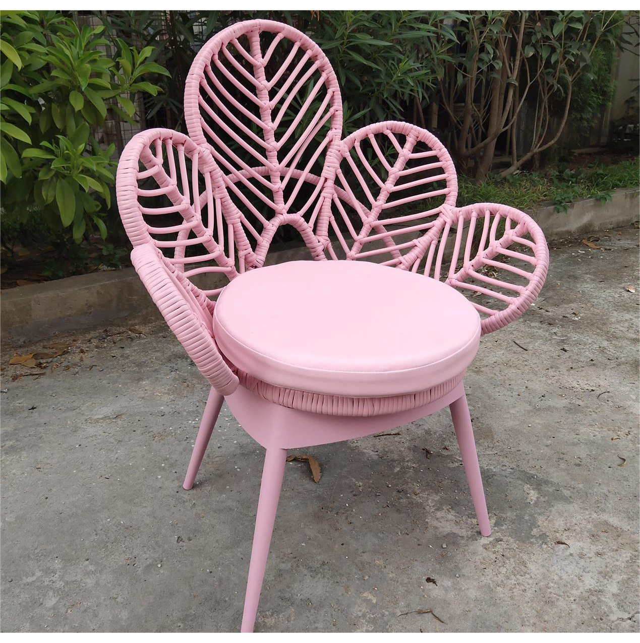 Roze Kleur Aluminium Poten Moderne Tuin Cafe Vrijetijdsmeubilair Outdoor Poly Rotan Bloemstoel