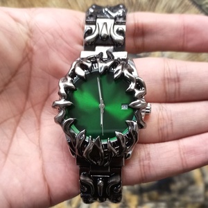 Montre Dark Punk à pointes, plusieurs cadrans, quartz, alliage, verre minéral – Design pour la mode urbaine américaine et les collectionneurs de rock - Product Image 2