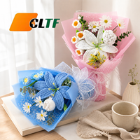 Bouquet de fleurs artificielles au crochet fait main 2026 : Lys, Muguet, Rose, Tulipe – Idéal pour les cadeaux de remise de diplôme et d'anniversaire