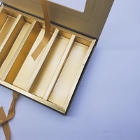 Boîte personnalisée pour dattes de Dubaï, emballage rigide en carton en forme de livre avec fermeture magnétique, ruban et inserts à rabat pour bonbons et noix