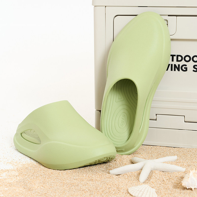 2026 Fashion Super Soft Thick Bottom Eva Men's Slippers Custom Home Designer Logo Four Seasons Indoor Outdoor Toe Slide Slippers