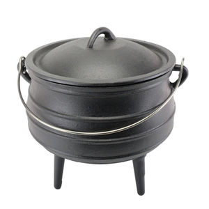 Cocotte hollandaise émaillée en fonte à trois pieds de 26 cm avec poignée en fil métallique pour la cuisson en extérieur - Product Image 4